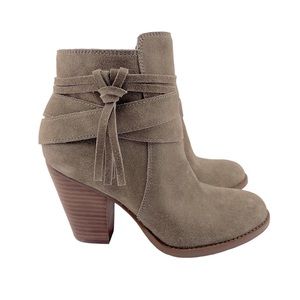 Sole Society So Rumi Suede Boots Size 7.5